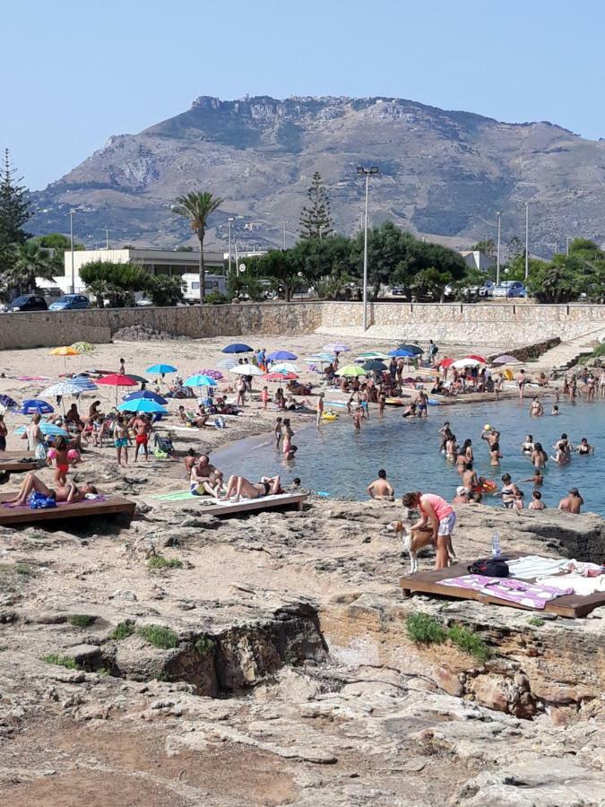 Апарт отель Casa Vacanze L'Orizzonte Вальдериче Экстерьер фото