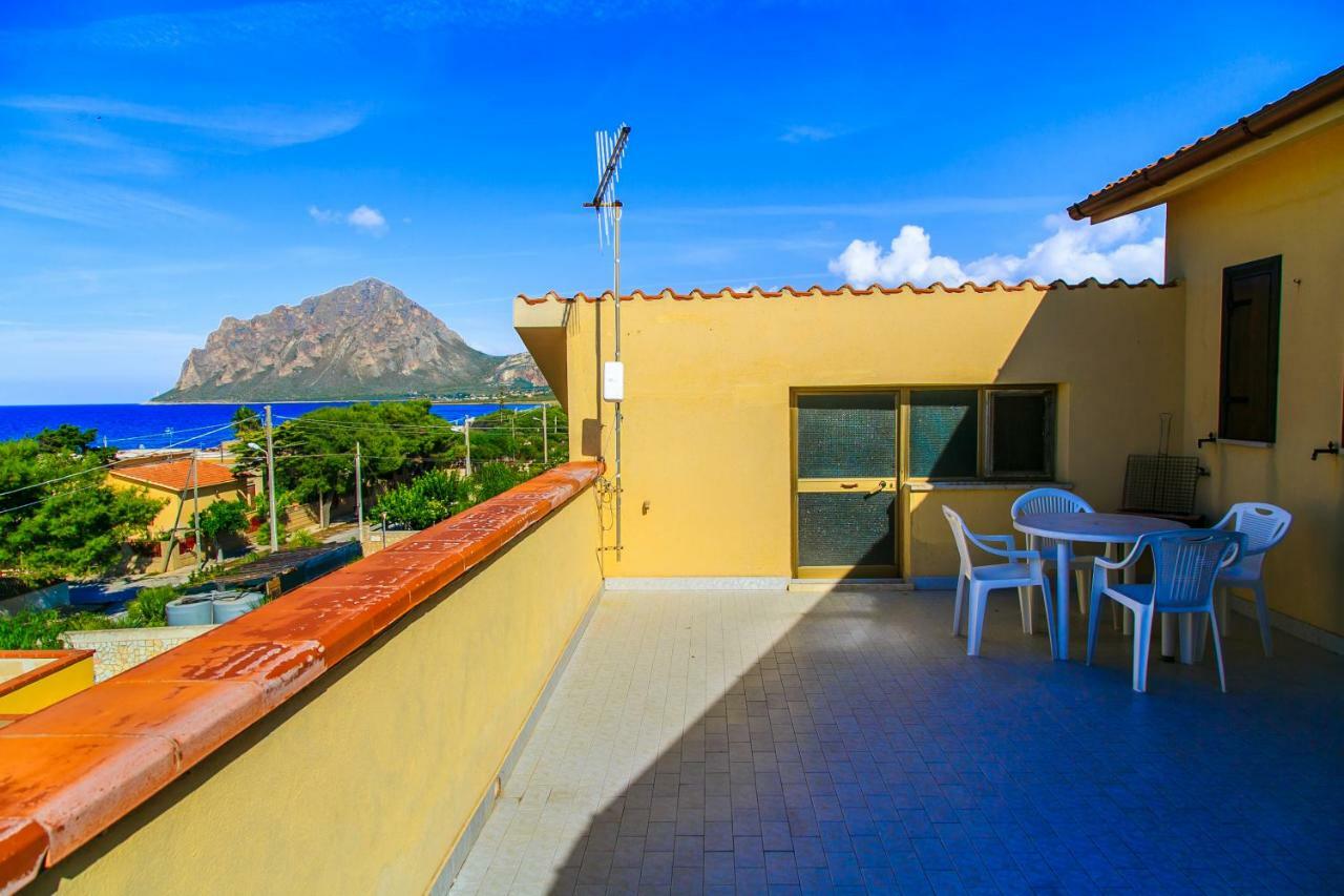 Апарт отель Casa Vacanze L'Orizzonte Вальдериче Экстерьер фото