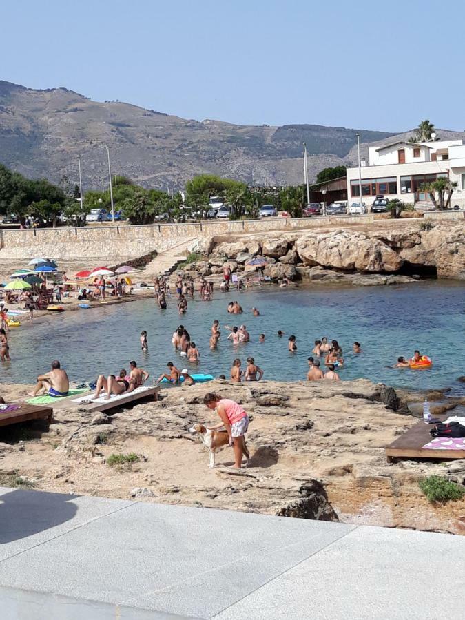 Апарт отель Casa Vacanze L'Orizzonte Вальдериче Экстерьер фото